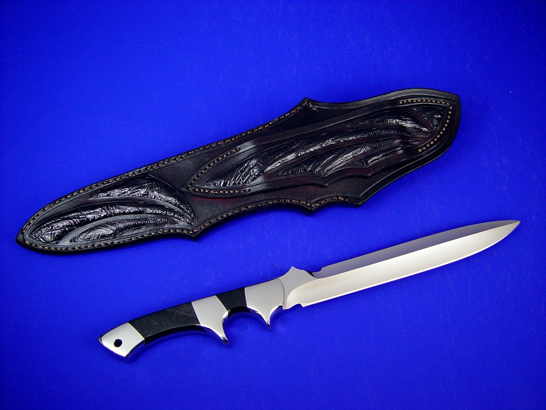 "Vespula" obverse side view: 440C high chromium stainless steel blade, 304 stainless steel bolsters, Australian Black Jade gemstone handle, Ostrich leg skin inlaid in hand-carved leather sheath